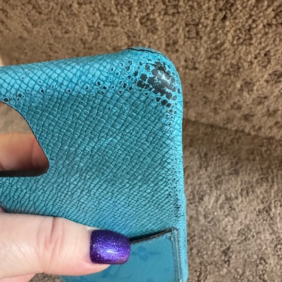 Louis Vuitton iPhone 11 bumper - Picture 5 of 13